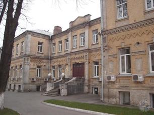 Старый (хирургический) корпус больницы Зайцева с надстроенным этажом Старый (хирургический) корпус больницы Зайцева с надстроенным этажом