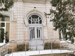 Одна дверь в стиле модерн сохранилась Одна дверь в стиле модерн сохранилась