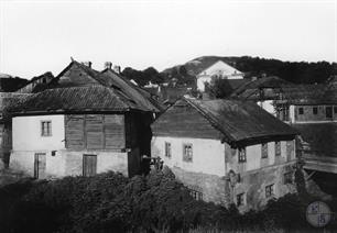На заднем плане видна Большая синагога, 1928 На заднем плане видна Большая синагога, 1928
