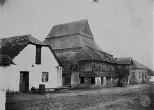 Улица в Миньковцах и синагога, 1915 Улица в Миньковцах и синагога, 1915