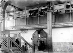 Олика, дети в синагоге, 1913 Олика, дети в синагоге, 1913