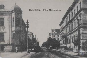 I managed to find this building from the old postcard (left) during a trip to Chortkiv in 2015 I managed to find this building from the old postcard (left) during a trip to Chortkiv in 2015