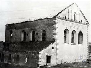 Synagogue after the World War 2 Synagogue after the World War 2