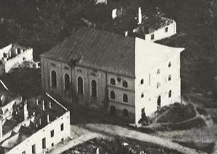 Synagogue in the destroyed city after the First World War Synagogue in the destroyed city after the First World War