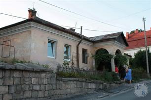 The courtyard in the Armenian quarter has not changed much The courtyard in the Armenian quarter has not changed much