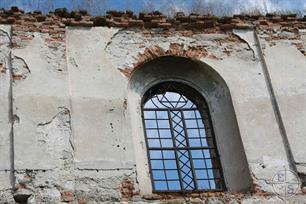 One of the window gratings has been preserved, 2013 One of the window gratings has been preserved, 2013