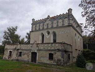 Synagogue in Husyatyn, 2021 Synagogue in Husyatyn, 2021