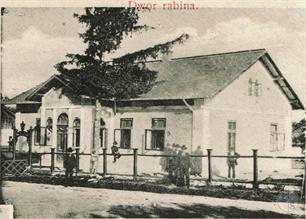 Rabbi's court in Kopychyntsi, 1900-1905 Rabbi's court in Kopychyntsi, 1900-1905