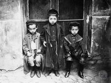 Еврейские дети. Фото, возможно, Алтера Кацизне Еврейские дети. Фото, возможно, Алтера Кацизне