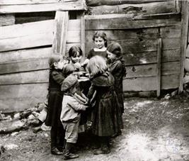 Children playing, Kremenets. Photos of An-sky's expedition, 1912 Children playing, Kremenets. Photos of An-sky's expedition, 1912