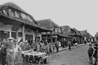 Market in Skalat, between 1900-1918 Market in Skalat, between 1900-1918