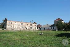 На территории замка стоит дворец, 1840 г. На территории замка стоит дворец, 1840 г.