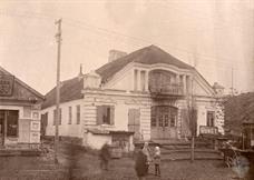 Дом в центре, 1930 г. Фото П.Жолтовского Дом в центре, 1930 г. Фото П.Жолтовского