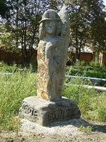 The monument to John Lennon. It's hard to say what he was doing. Maybe it would put a statue of Lenin, and the sculptor was deaf?)) The monument to John Lennon. It's hard to say what he was doing. Maybe it would put a statue of Lenin, and the sculptor was deaf?))