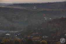 На Замковой горе стоит старая церковь На Замковой горе стоит старая церковь