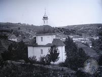 Photo P.Zholtovskogo, 1930. Neat parochial houses are clearly visible in the background