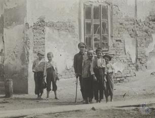 Children in front of the synagogue, fragment of the photo Children in front of the synagogue, fragment of the photo