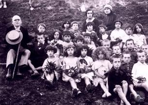 Tarbut school pupils with their teachers in a cemetery, 1931. All of them perished except for the submitter who emigrated to Canada in 1934 Tarbut school pupils with their teachers in a cemetery, 1931. All of them perished except for the submitter who emigrated to Canada in 1934