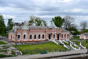 Railway station in Manevychi, 2017 Railway station in Manevychi, 2017
