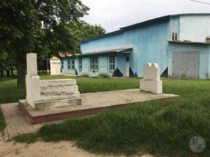 Site of the Jewish cemetery in Volodymyr, 2019 Site of the Jewish cemetery in Volodymyr, 2019