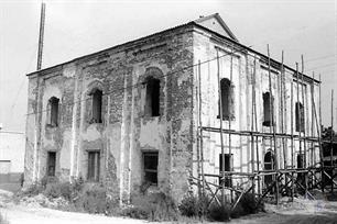 Synagogue in Berestechko, post -war restoration. It was built in 1885 Synagogue in Berestechko, post -war restoration. It was built in 1885