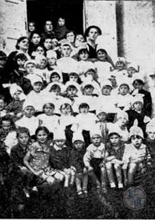 Jewish kindergarten in Mizoch, 1920s Jewish kindergarten in Mizoch, 1920s
