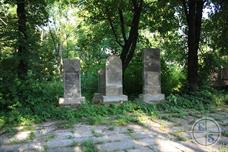 Some tombstones were restored, including the tombstones of famous rabbis Some tombstones were restored, including the tombstones of famous rabbis