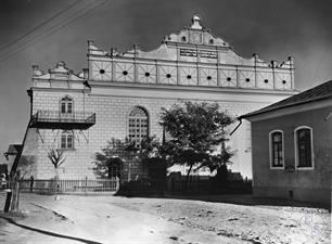 Synagogue in 1930s. Photo by Shimon Zaychik Synagogue in 1930s. Photo by Shimon Zaychik