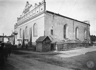 Synagogue in 1922. Photo by Henryk Poddebski Synagogue in 1922. Photo by Henryk Poddebski