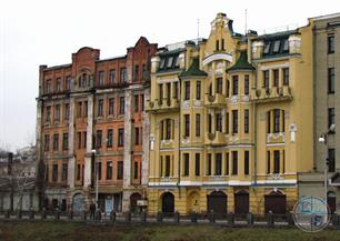 Эти дома на предыдущей фотографии слева Эти дома на предыдущей фотографии слева