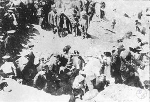 Закладка первого камня новой синагоги, 10 мая 1910 г. Закладка первого камня новой синагоги, 10 мая 1910 г.