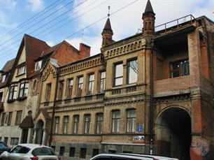 № 31 - особняк архитектора Величко, построенный им по собственному проекту в 1901 г. № 31 - особняк архитектора Величко, построенный им по собственному проекту в 1901 г.
