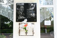Исаак Школьник - первый директор новой школы Исаак Школьник - первый директор новой школы