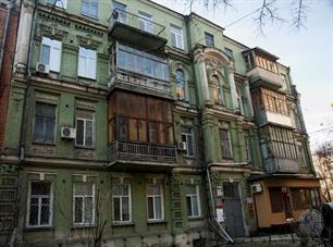 Этот симпатичный домик №43б спрятался во дворах. Фото agritura Этот симпатичный домик №43б спрятался во дворах. Фото agritura