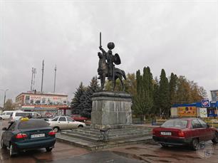 Памятник князю Игорю Памятник князю Игорю