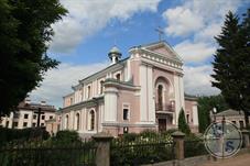 Одна из главных достопримечательностей - костел св.Варвары Одна из главных достопримечательностей - костел св.Варвары